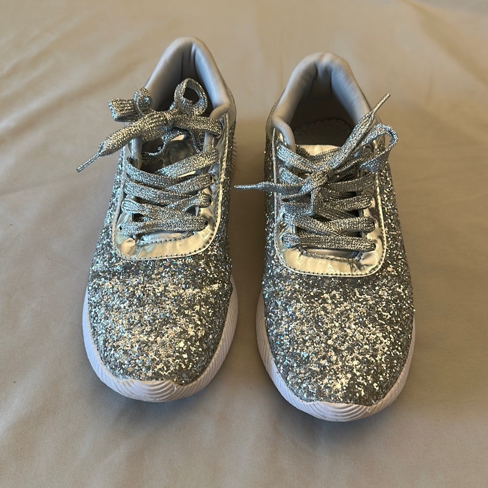 Women’s Silver Glitter Shoes Size 8.5